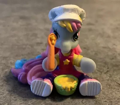 My Little Pony G3.5 Ponyville Let's Bake Rainbow Dash • $5