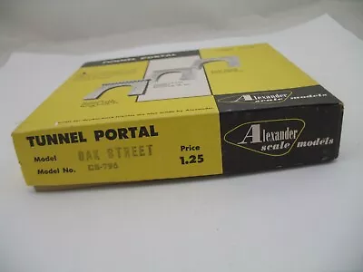 Alexander Scale Models HO Kit CS-796: Oak Street Tunnel Portal White • $16