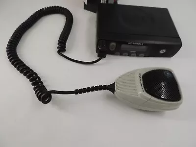 Motorola PM400 UHF Model AAM50RPF9AA3AN Mobile Radio  With Mic Hmn1035c • $99.95