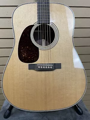Martin D-28 Modern Deluxe Left-Handed Acoustic Guitar - Natural W/ OHSC #870 • $4399