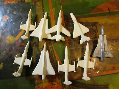 VTG 1960's PLASTIC MILITARY JET AIRPLANE AIRCRAFT TOYS LOT ~ • $25.50