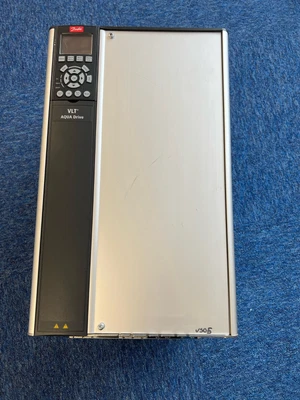 £4500 • Buy Danfoss VLT AQUAdrive FC202, 45kW, 3 Phase, 480V, 90A, Inverter Drive VFD VSD
