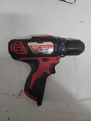 Milwaukee M12 2407-20 Cordless Drill/Driver - Red • $20