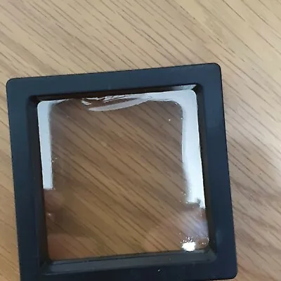3D Floating Frame Holder  Clear Coin Display Case Only. *slightly Damaged * • £2.49