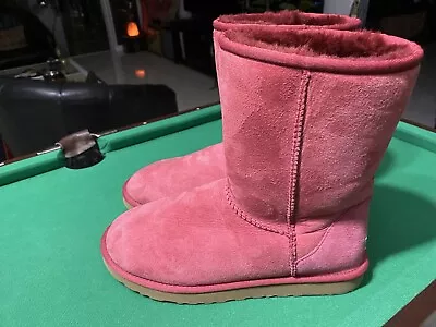 🔥Ugg Boots Classic Short Pink /fuchsia 5825 Womens Sz 10-EUC! • $69.97