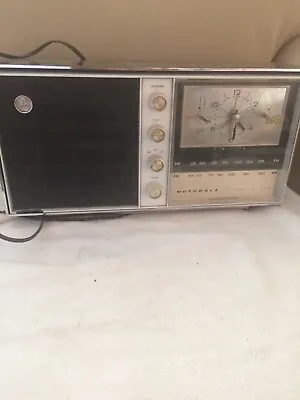 Vintage 195Os Motorola Model TC12CE AM Tube Clock Radio Ser#2754 For Repair • $55