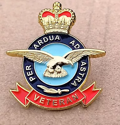 An 'raf Veteran' Straight Pin Badge. • £3.20