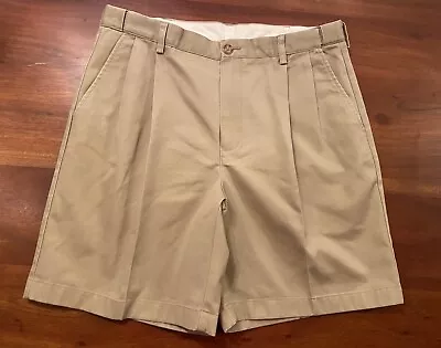 L.L. Bean Men Hidden Comfort Waist Wrinkle Free Khaki Pleated Chino Shorts 35 • $6