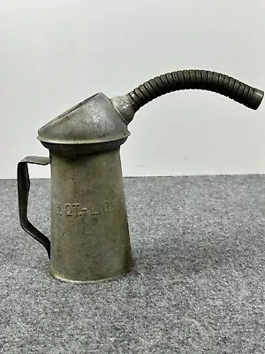 Vintage Galvanized 1 Qt. OIL CAN With FLEXIBLE SPOUT C-1  Soldered Together Old • $16.99