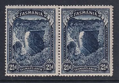 TASMANIA  1900: Mint 2½d Indigo PICTORIAL Pair SG 232 Cv £44 · Diagonal Bend • $7.50