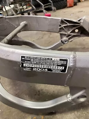 04 Honda CBR 600 CBR600 F4i CBR600F4 Frame Chassis  • $99.99