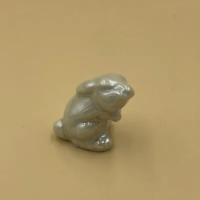 Wade Whimsies Rare  Pearlized Rabbit Fair Whimsie • £5