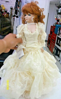 $49.95 • Buy Vintage Val Shelton Originals Porcelain Doll Sadie # 10