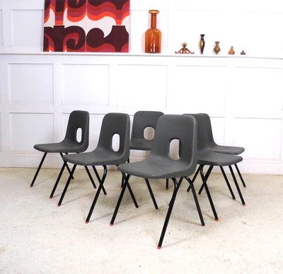 £100 • Buy 6x Vintage Retro HILLE Kindergarden Kids Plastic Metal Stacking Chairs