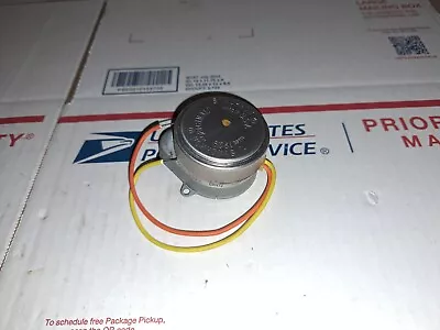 HONEYWELL ZONE VALVE MOTOR - Motorized V8043E 1012 1061 1020 V8043F Erie • $19