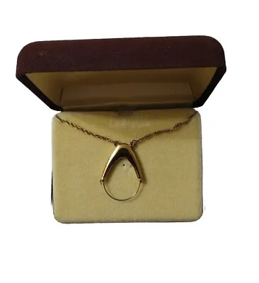 Crown Trifari Charm Pendant Holder Necklace Gold Tone • £28.65