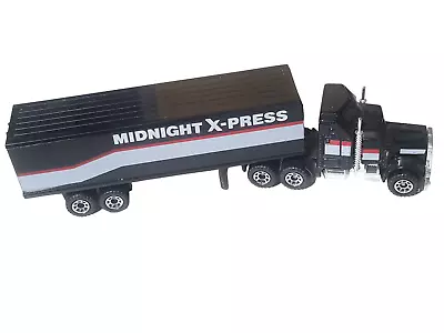 MATCHBOX KENWORTH AERODYNE SEMI TRACTOR W/MIDNIGHT X-PRESS ARTICULATED TRAILER • $12.95