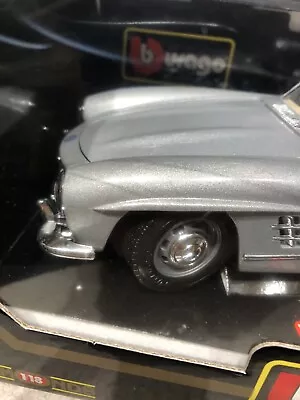 Burago 1/18 Mercedes 300 Sl Brand New  • $30