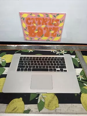 🍋MacBook Pro Silver FOR PARTS AND FOR REPAIRS NO Bottom Panel NO Screen🍊 • $27