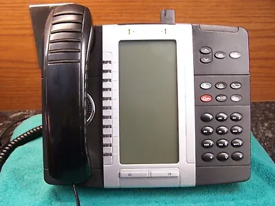 Mitel 5330 Dual Mode IP Phone 50005804 + 50005521 Cordless Accessories Module  • $25