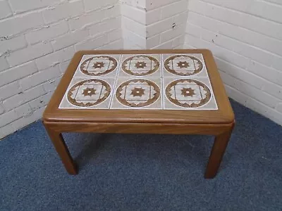 Vintage/Retro Oak Veneer Tiled Top Coffee Table • £18