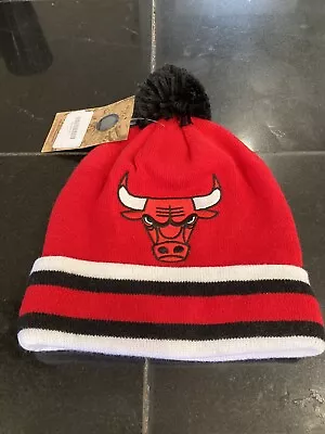 MENS CHICAGO BULLS RED Mitchell & Ness Winter BEANIE HAT RED/BLACK/WHITE NWT • $13.19