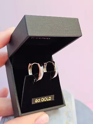 Medium 9ct White Gold Round Minimal Huggie Hoop Earrings 2cm • £55