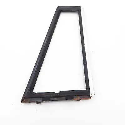 Chassis Frame Turn Window On The Right Mercedes Benz REAR FIN W110 07.65-02.68 • $157.08