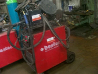 £850 • Buy Lincoln Bester 500amp Mig Welder