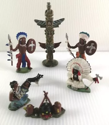 Selection Of Vintage Britains Native American Plastic Figures.  • £9.50