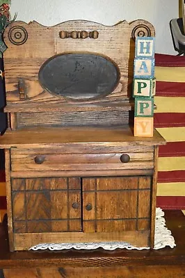 £93.23 • Buy ATQ EASTLAKE VICTORIAN SALESMAN SAMPLE Or CHILD'S TOY OAK DRESSER CUPBOARD 17x12