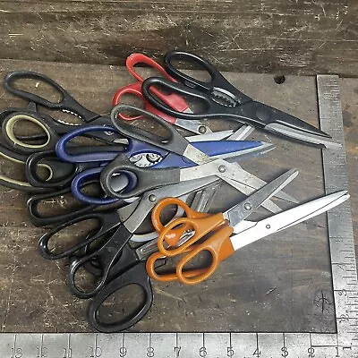 JOB LOT:  12 XMODERN DAY SCISSORS. SEWING/CRAFTWORSHOP/HOBBY Etc • £0.99