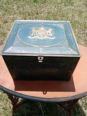 Vtg. Tin Storage Large Box By Order H.M. The King • $32