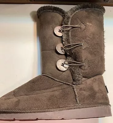 UGG Australia Women's Fur Boots Size 10w Brown 3 Buttons Easy Fold Down Look • $32