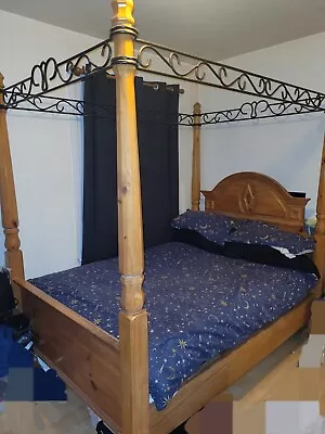 Four Poster Bed Double Bed Frame & Matress  • £400