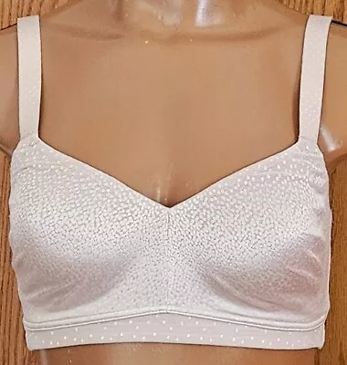 Wacoal Back Appeal Wire Free Soft Cup Bra 34DDD Beige Nude 852303 • $22.95