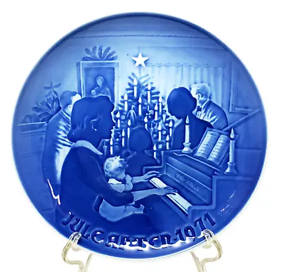 B&G Bing & Grondahl - Christmas Plate 1971 - Christmas At Home - Denmark - A • $5.99