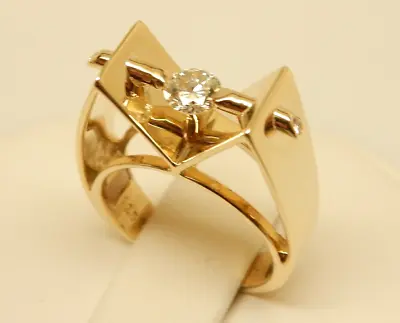Designer JOSE HESS 14K Yellow Gold 3/8 Ct Tw Diamond Tension-Set Engagement Ring • $1574.99