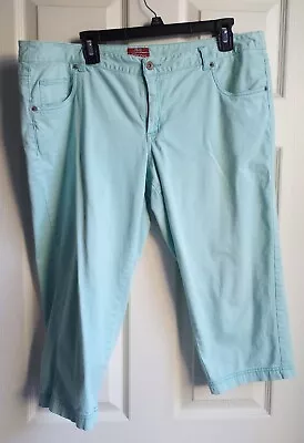 Merona Women's Size 16 Capri Pants Light Teal Classic 5 Pocket VGUC Free Ship • $9