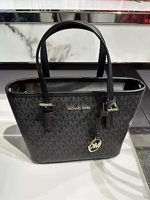 Michael Kors Handbags • $75