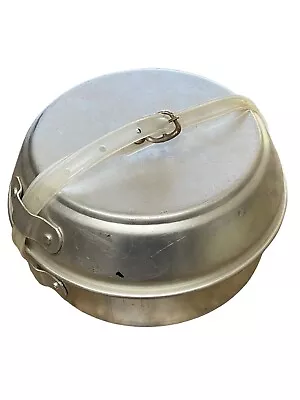 $19.99 • Buy Nice Vintage Metal Camping Field Kit Cooking Pot Cups Plates