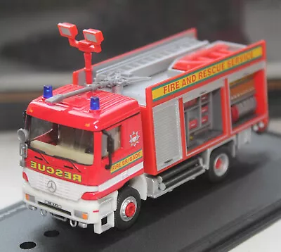 Cararama / Hongwell - Mercedes Actros Ladder Truck - Fire Engine Brigade Rescue • $17.39