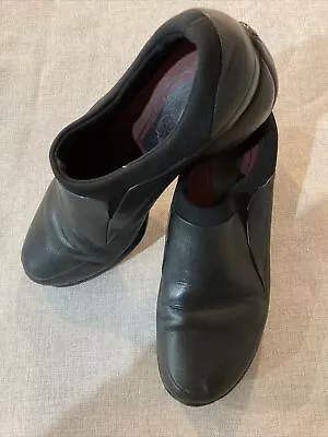 Merrell Womens Spire Stretch Black Leather Shoes Slip On Loafers J43962 Sz 8.5 • $17.95