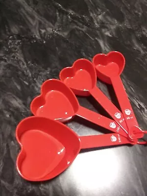 Red Heart Plastic Measuring Cups Set  Valentine's Day Kitchen Home Decor • $12