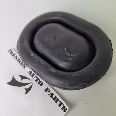 $8.99 • Buy 2000-2006 Ford Taurus Trunk Drain Plug Black Single OEM