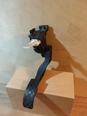 $10 • Buy Electric Gas Pedal VW Beetle Beetle 2001 