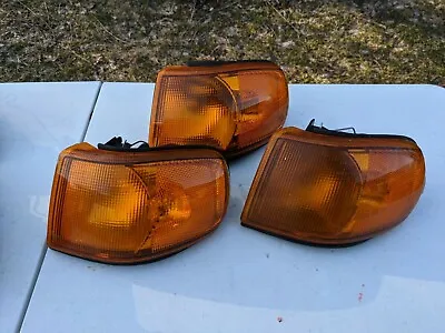 Saab 9000 CSE AERO Turn Signal Parking Light Lamp LH 93 94 95 96 97 98 • $99.99