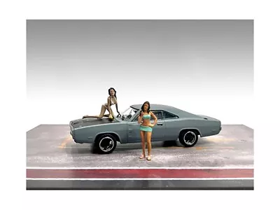  Car Wash Girls  2 Figures Set 1 For 1/43 Scale Models By American Diorama 38355 • $14.99