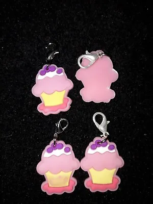 £0.99 • Buy 1 X Small Cup Cake Charm. Zippers/Bags. Gift,stocking Filler,present 