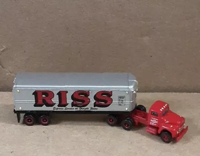 Classic Metal Works RISS Tractor Trailer   N Scale • $12.86